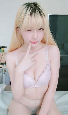 小萝自我欣慰扣出桨_国产剧在线观看完整版